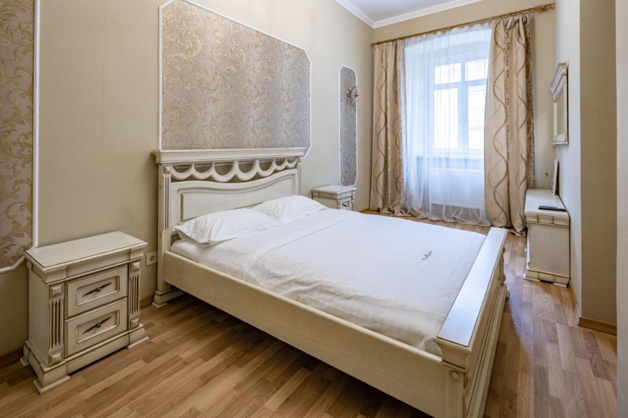 Romari Сербська 9 Daire Lviv Dış mekan fotoğraf